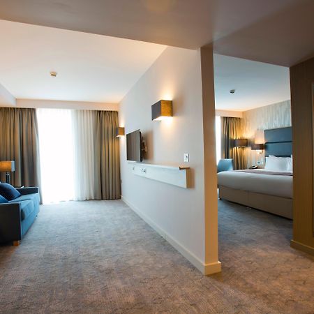 Holiday Inn Manchester - City Centre By Ihg Exterior photo