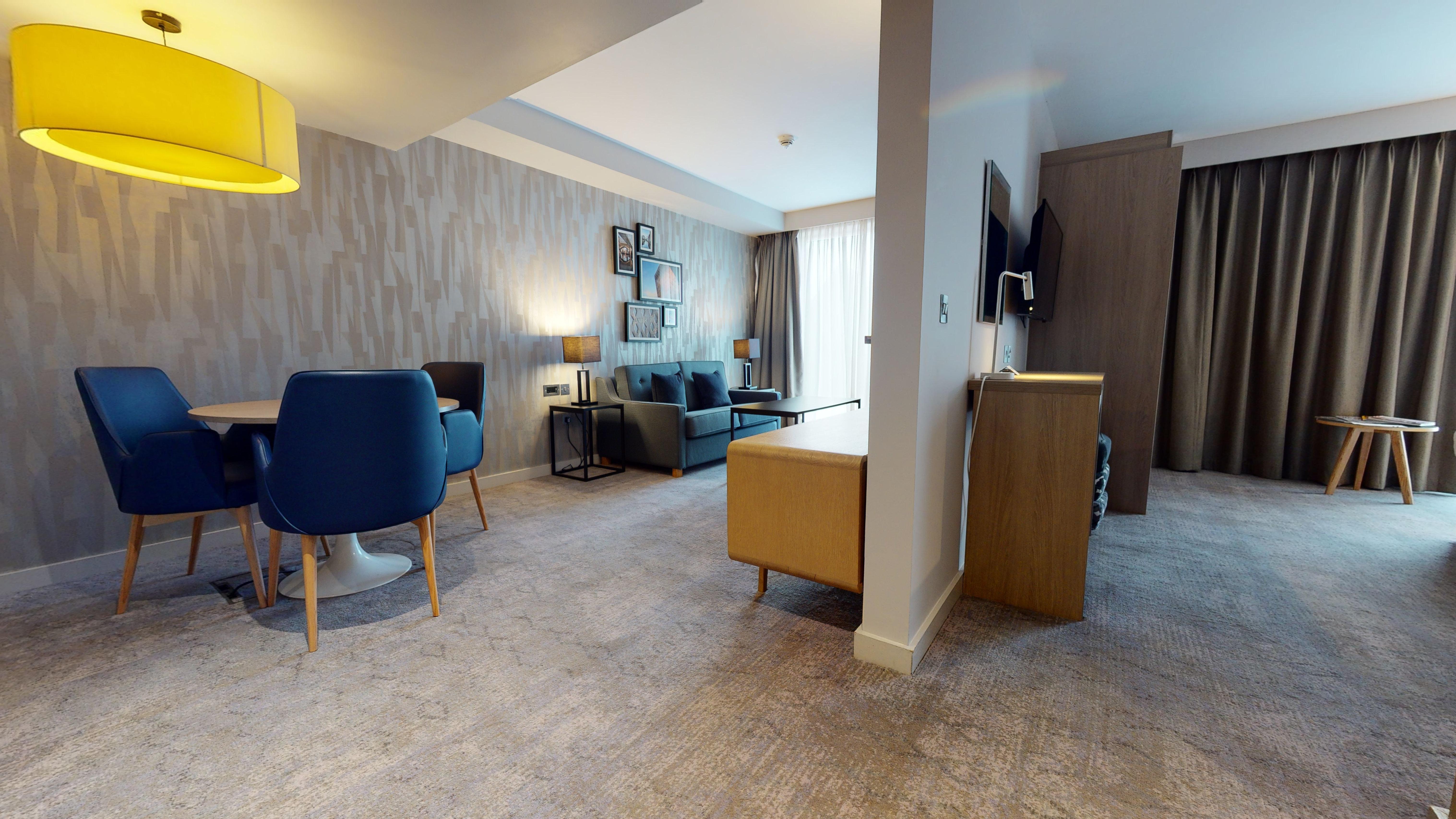 Holiday Inn Manchester - City Centre By Ihg Exterior photo