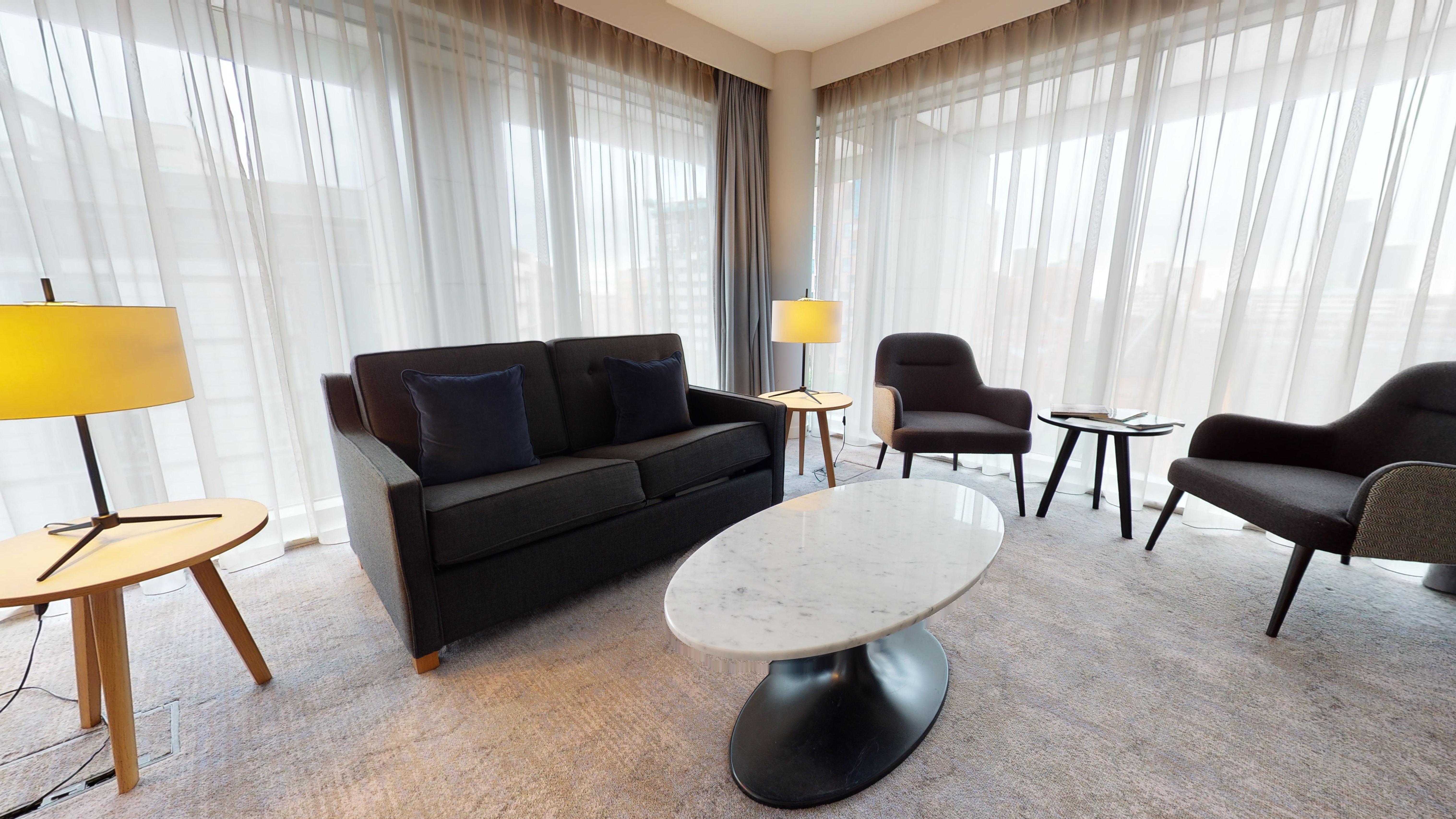 Holiday Inn Manchester - City Centre By Ihg Exterior photo