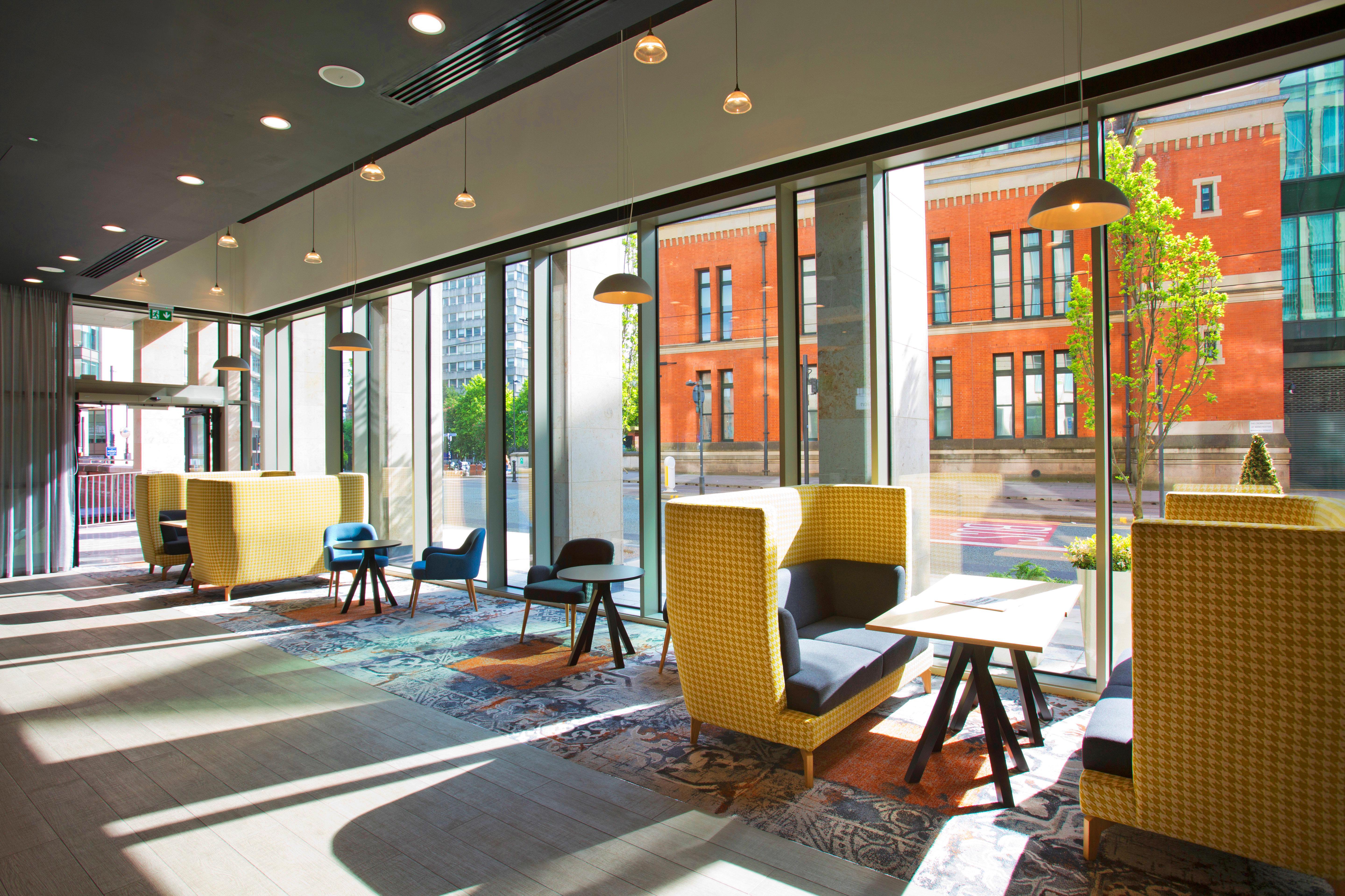 Holiday Inn Manchester - City Centre By Ihg Exterior photo