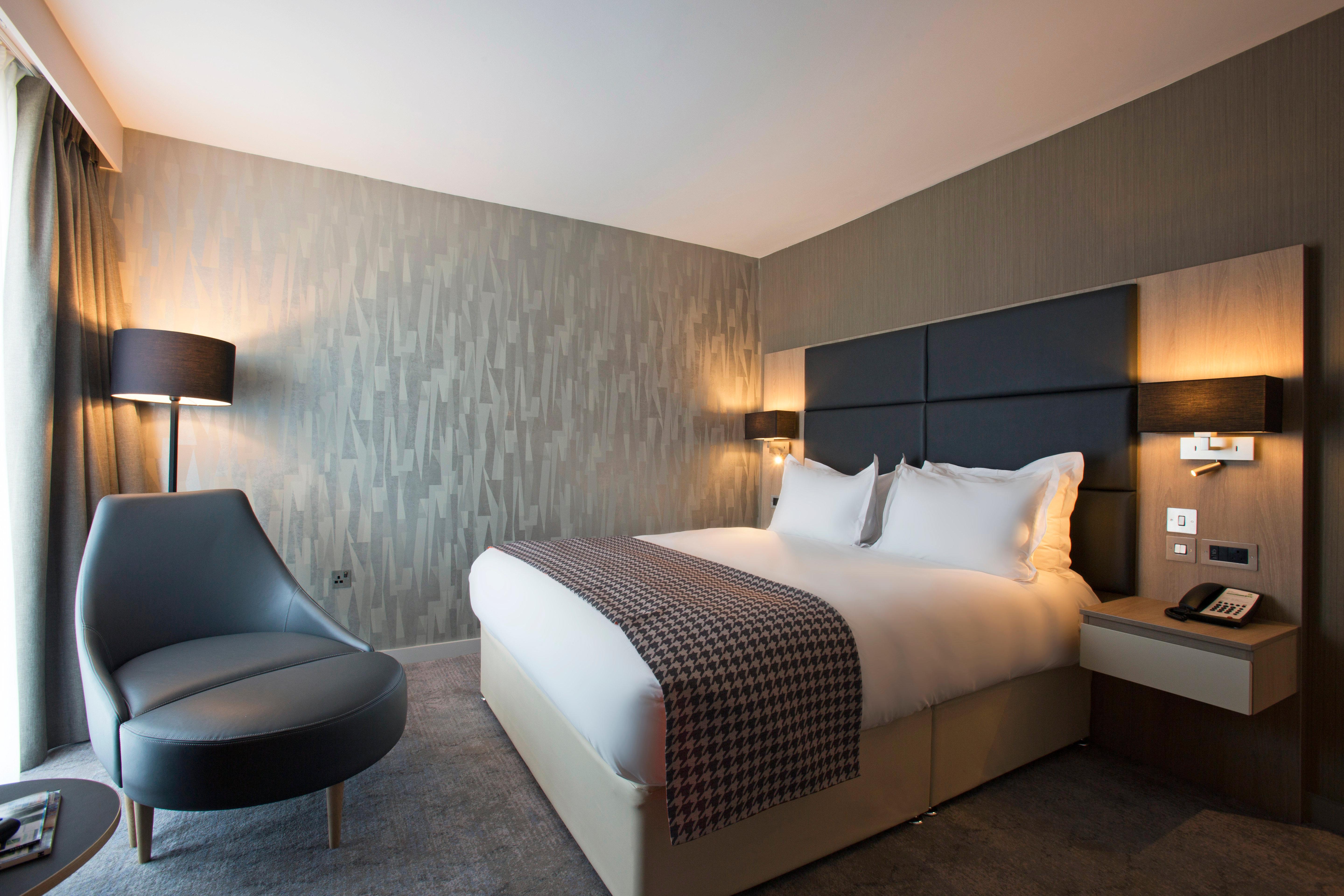 Holiday Inn Manchester - City Centre By Ihg Exterior photo