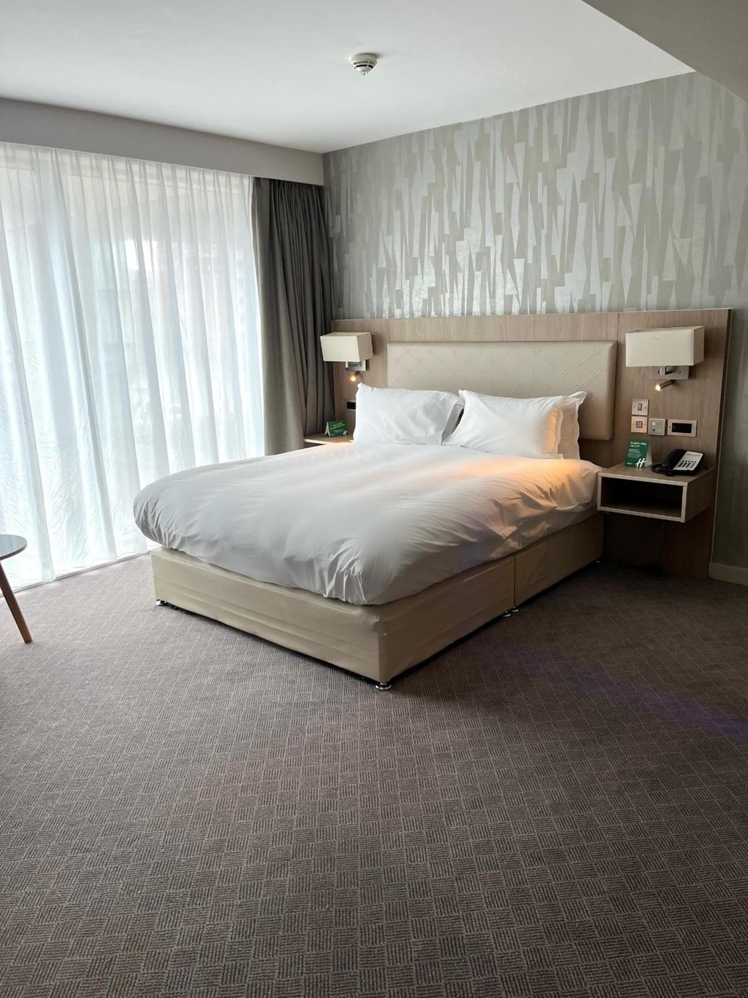 Holiday Inn Manchester - City Centre By Ihg Exterior photo