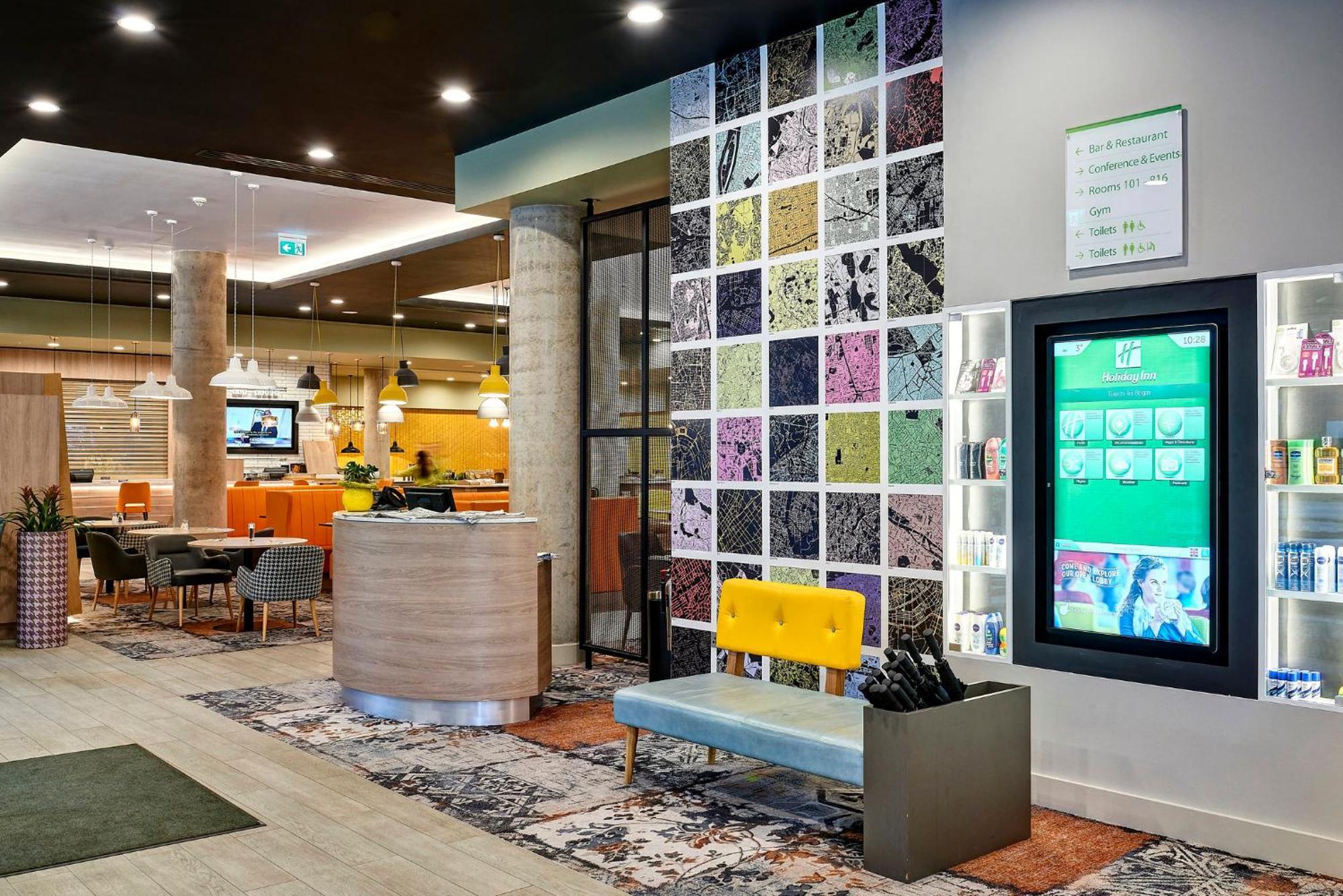 Holiday Inn Manchester - City Centre By Ihg Exterior photo