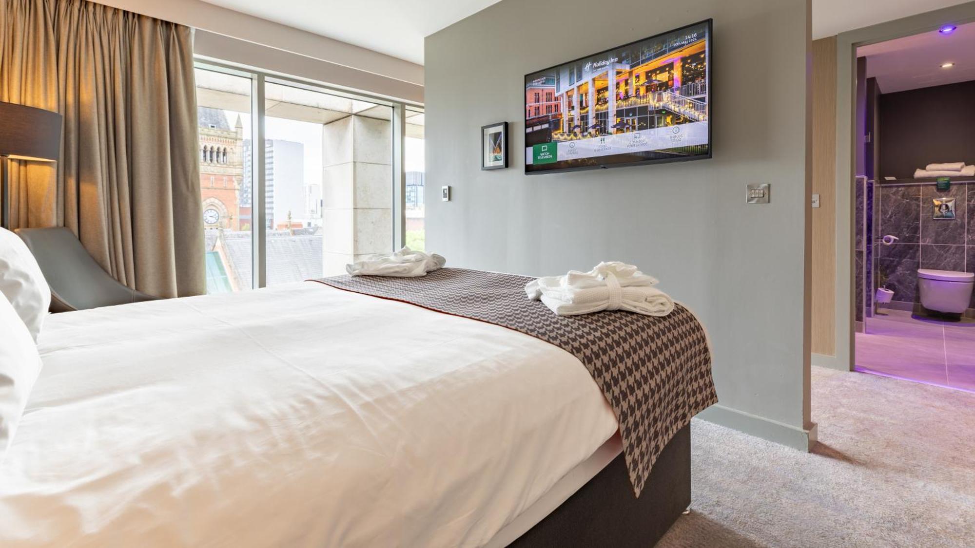 Holiday Inn Manchester - City Centre By Ihg Exterior photo