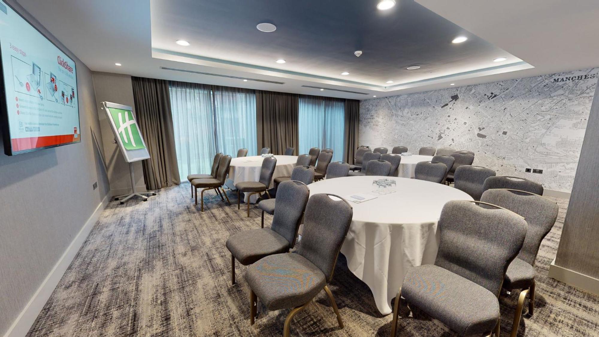 Holiday Inn Manchester - City Centre By Ihg Exterior photo