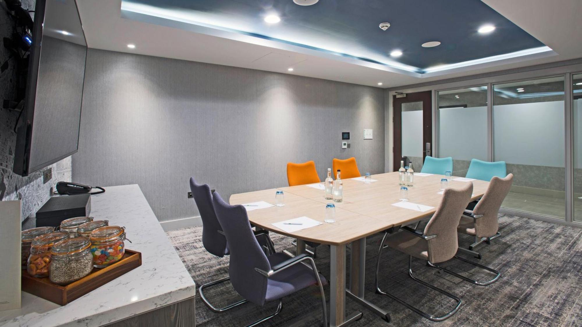 Holiday Inn Manchester - City Centre By Ihg Exterior photo